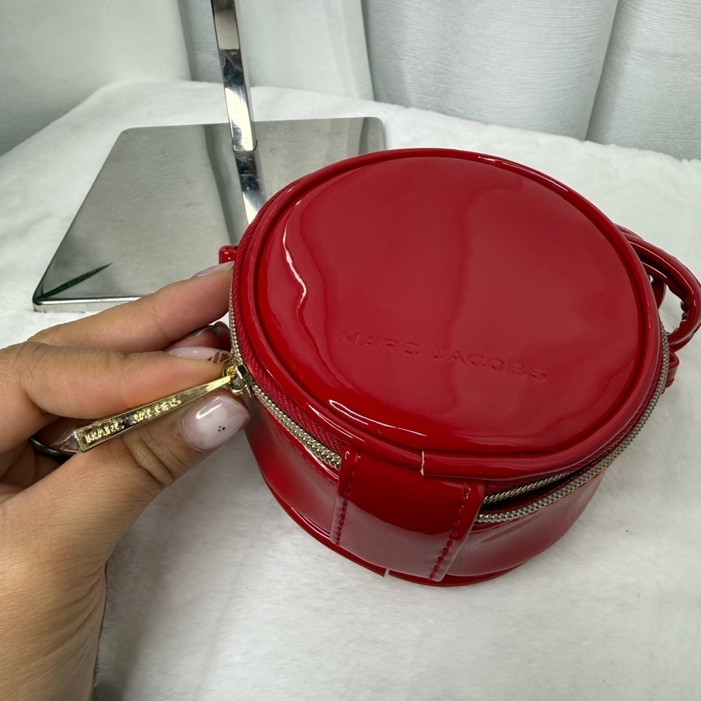 NWT Marc Jacobs Red Mini Patent Leather Round Crossbody Bag - Picture 5 of 9